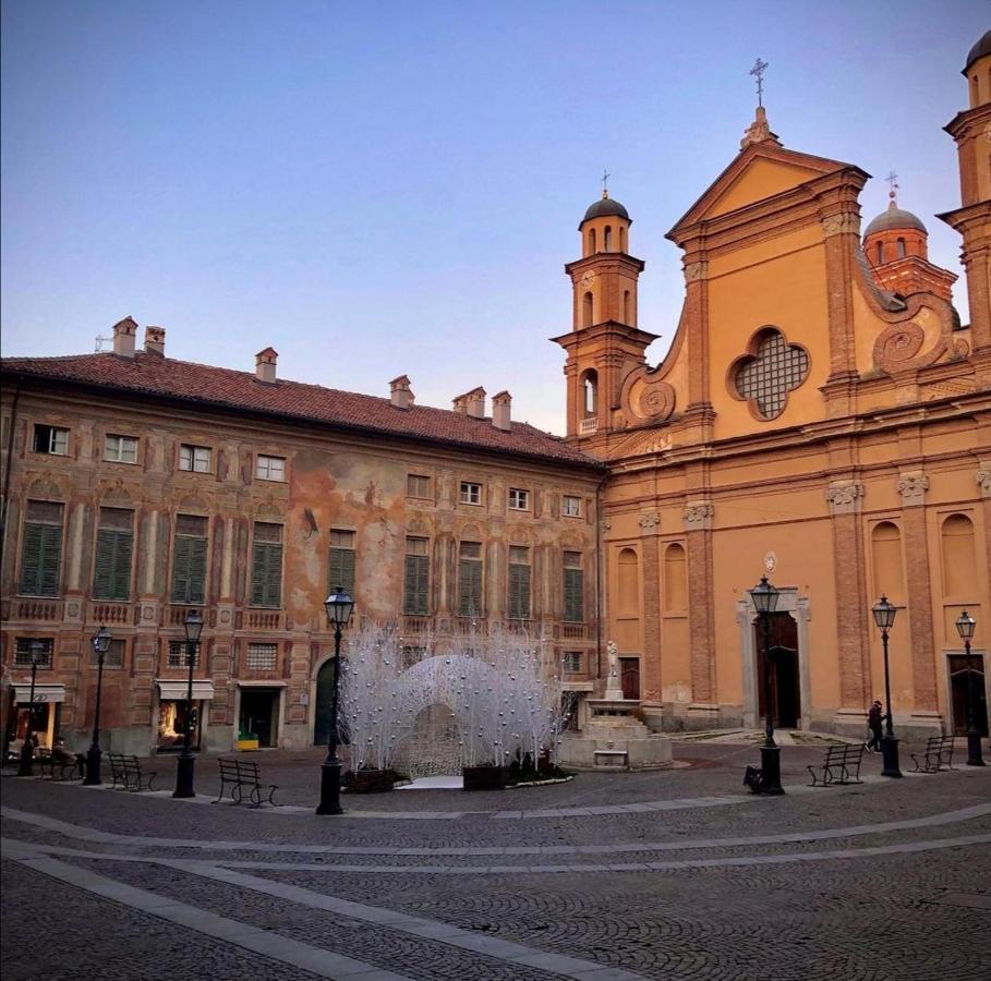 Due Finestre Sul Cortile Hotel Novi Ligure Exterior photo